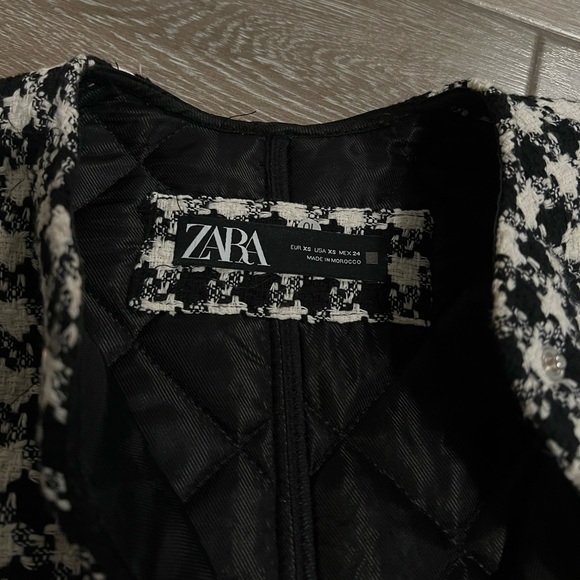 Zara houndstooth textured padded jacket - Picture 3 of 6